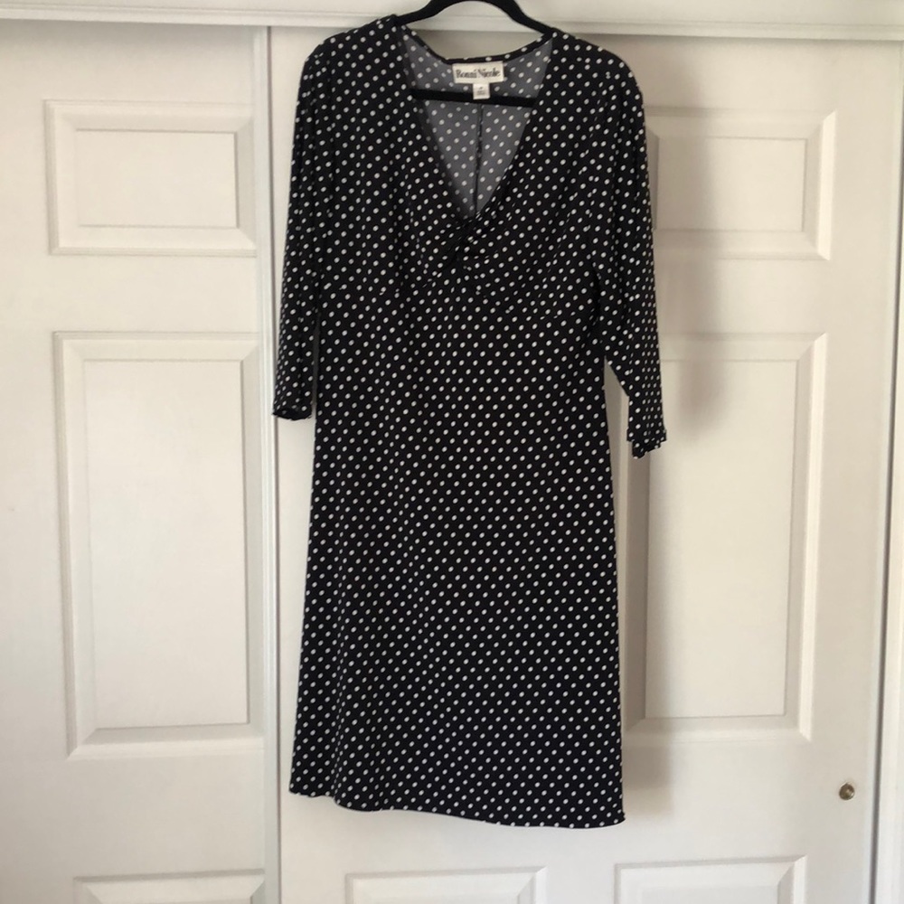 Stretch Polka Dot 3/4 sleeve dress